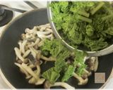 〓わさび菜とシメジのマヨ醤油ソテー〓作り方2写真