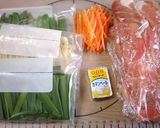 豚肉の野菜巻き巻き　QBBチーズソース♪作り方1写真
