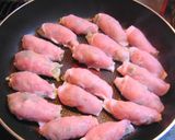 残った餃子のあんで肉巻き餃子♪作り方2写真