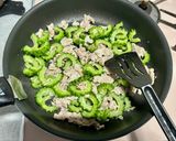 ゴーヤと豚肉のコチュジャン炒め♡作り方3写真