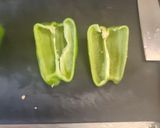 ピーマンと卵のオイスター炒め作り方1写真