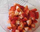つぶつぶ苺のロールケーキ作り方1写真