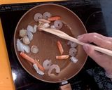 パリパリ水菜の海鮮あんかけ【食遺産】作り方1写真