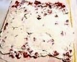 つぶつぶ苺のロールケーキ作り方25写真
