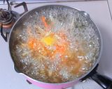 人参ごぼうと餅巾着鍋作り方3写真