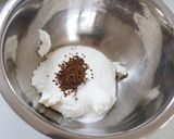 リッツでザクザク♫珈琲ヨーグルトクリーム作り方2写真