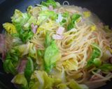 簡単♪春キャベツとベーコンのスープパスタ作り方5写真