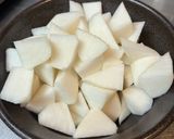 豚バラ大根とこんにゃくの味噌煮作り方1写真