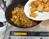 にんにくの芽と人参と豚肉のキムチ炒め＆厚揚げ作り方6写真