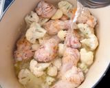 骨付き鶏とカリフラワーの煮込み作り方8写真