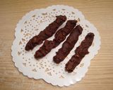 チョコ飾り☆材料２つ　小枝チョコ作り方4写真