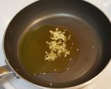 あさりと菜の花のパスタ。プチトマト入り。作り方3写真