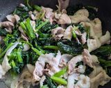 簡単★ほうれん草と豚肉のゴマドレマヨ炒め作り方3写真