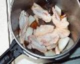 鶏手羽肉と大根の甘辛煮作り方2写真