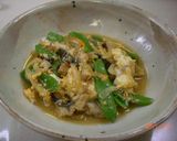 鰻とキヌサヤの卵とじ作り方8写真