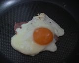 目玉焼きのせベーコントマトトースト作り方2写真