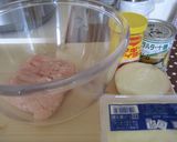 鶏ひき肉バーグのコーンクリーム煮作り方1写真