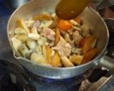具材ごろごろ！「そばつゆの筑前煮」作り方1写真