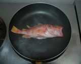 簡単本格イタリアン!アクアパッツァ作り方1写真