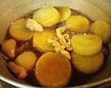 つゆでコトコト煮！「大根と鶏肉の煮物」作り方3写真