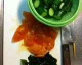 きゅうりとトマトとワカメの酢の物作り方1写真