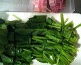 ほうれん草とベーコンのバター炒め☆お弁当作り方1写真