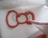 ボールでキティちゃんの立体キャラケーキ作り方8写真