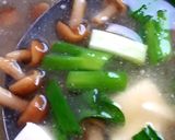 わが家の定番☆なめこと豆腐の味噌汁作り方6写真
