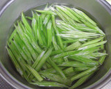 葉ごぼうとちくわのきんぴら作り方1写真