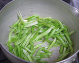 葉ごぼうとちくわのきんぴら作り方2写真