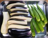 ヘルシー和食の✨なすとオクラの胡麻和え♪作り方1写真