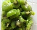 フルグラ入りキウイのスムージー作り方1写真