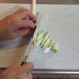 皮パリッ！鶏ももの焦がしねぎ塩だれ焼き♪作り方2写真
