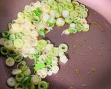 香ばしくてパラパラ〜♡鮭と卵とねぎの炒飯作り方2写真