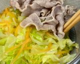 春キャベツと豚しゃぶ肉のごま味噌あえ♪作り方2写真