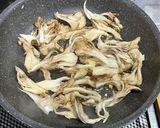 美活⭐︎体脂肪燃焼⭐︎舞茸のオイスター炒め作り方6写真