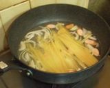 なめ茸パスタ　(お手軽まろやか和風味)作り方3写真