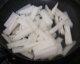 超簡単！大根とさんま缶の炒め物★作り方2写真