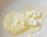 レタスとカニカマとふわふわ卵のマヨ炒め♪作り方4写真