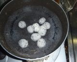 ダシダで味つけ胡麻里芋団子作り方2写真