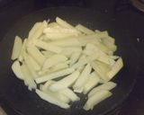 簡単朝食お弁当にも！節約セロリの葉炒め♡作り方1写真