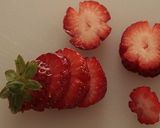 子どもにもできる★簡単いちごの花飾り切り作り方2写真