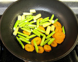 ☆イカと野菜の中華風塩炒め☆作り方5写真