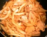 豚肉と玉ねぎの味噌炒め煮作り方3写真