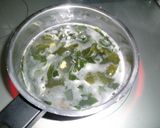 わかめとコーンの中華スープ作り方1写真