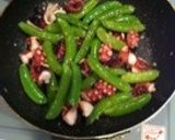 スナップえんどうとタコ◎ガーリックバター作り方4写真