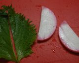 お弁当にグー! かまぼこdeしそ巻き作り方1写真