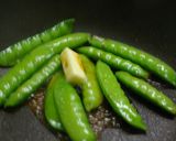 きぬさやのバターしょうゆ炒め作り方4写真