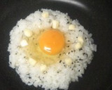 Ｗチーズご飯で目玉焼き〜このまま朝食！作り方5写真