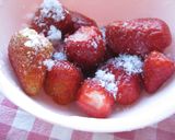 フローズンイチゴのヨーグルト和え♪作り方1写真